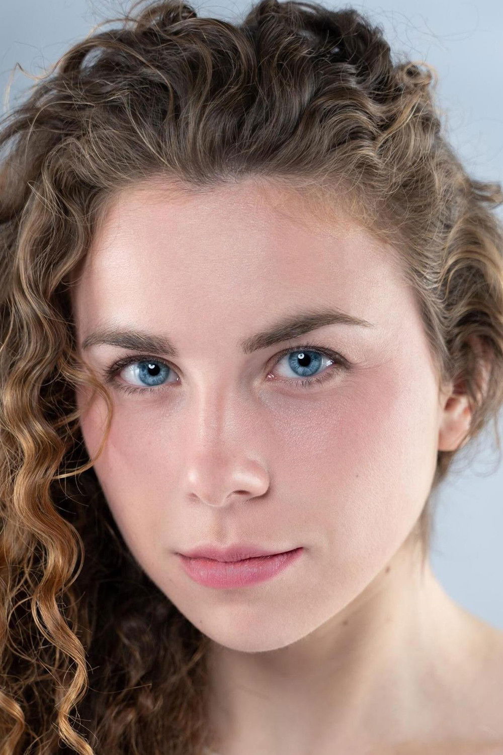 Anastasia Urozhaeva backdrop