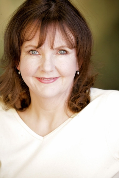 Amelia White backdrop