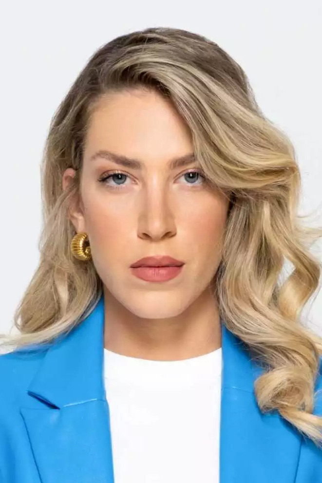 Alkistis Ziro backdrop