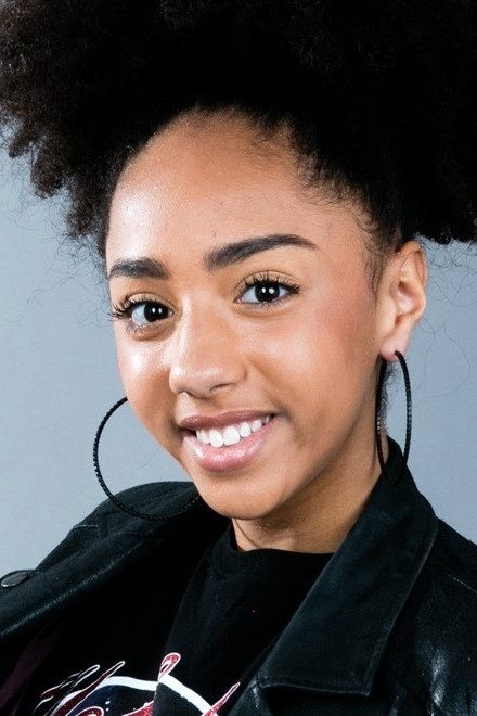 Maïssa Diawara backdrop