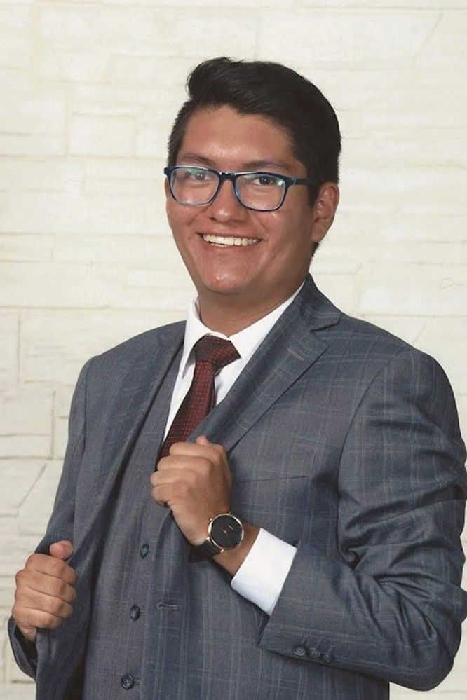 Santiago Rodríguez backdrop