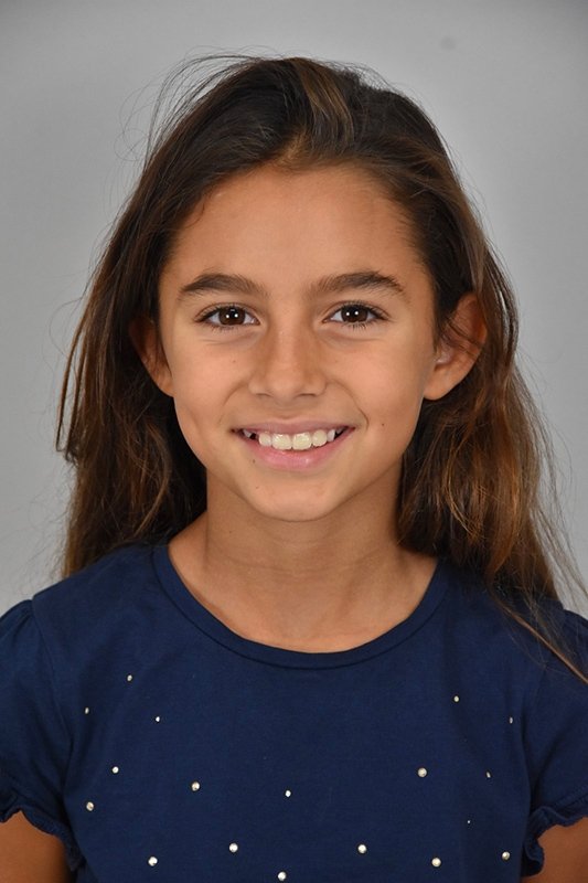 Aurora Menenti backdrop