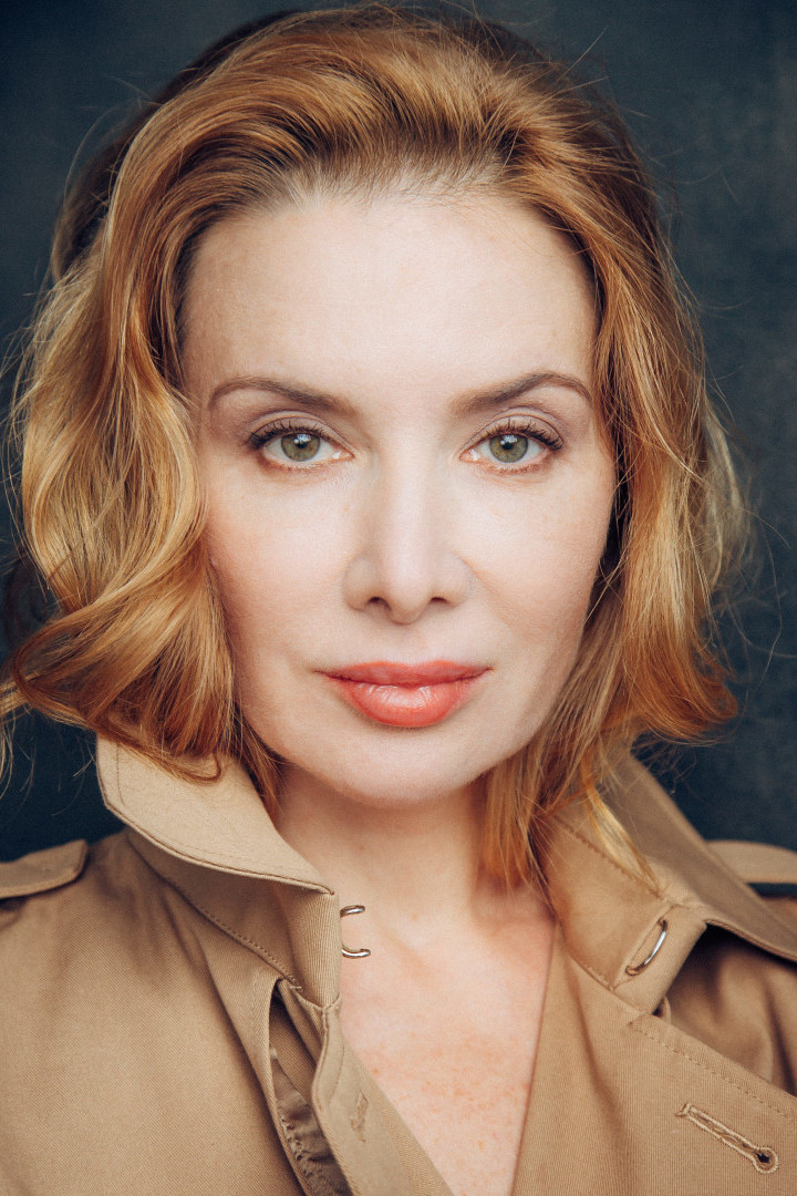 Darya Jurskaya backdrop