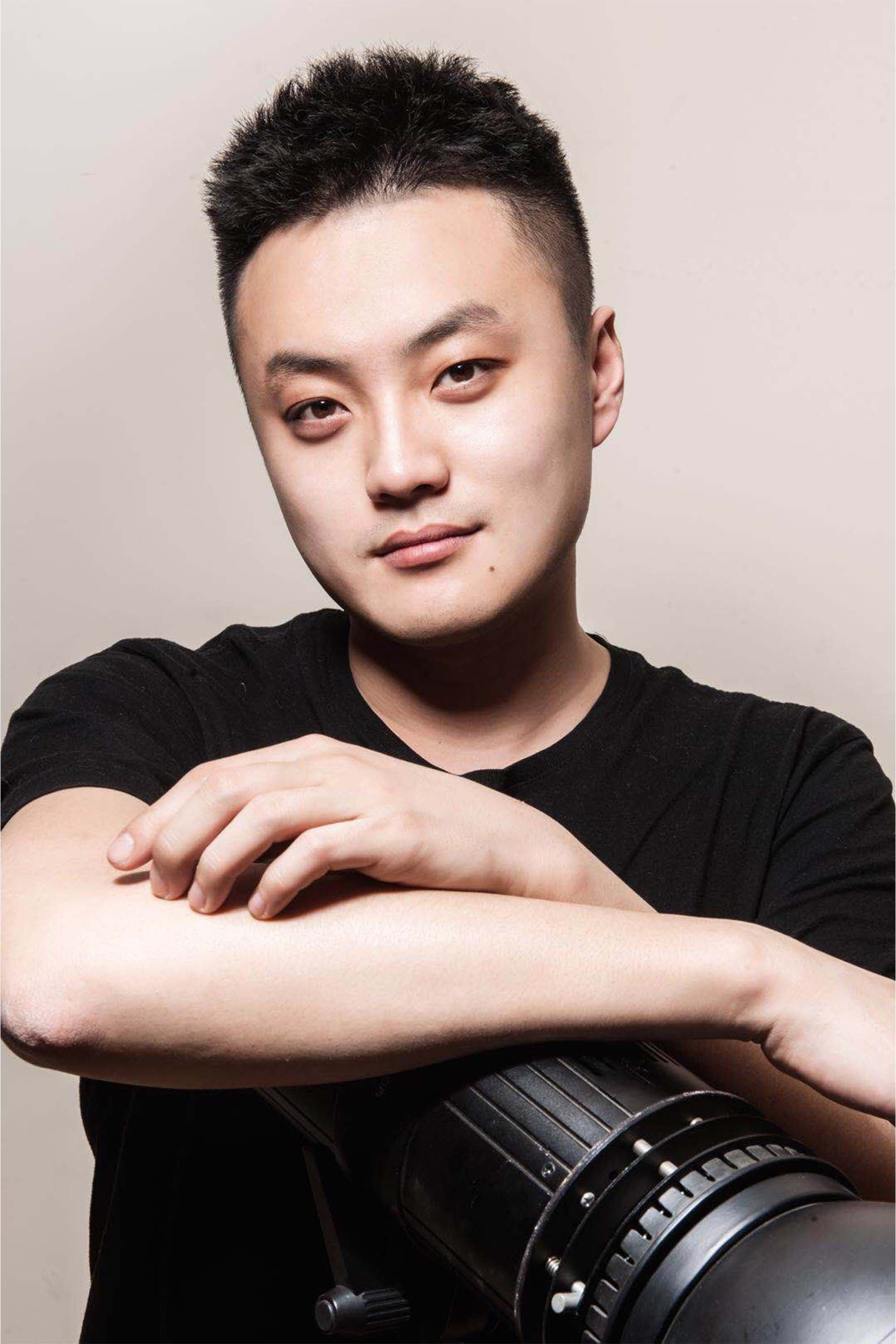 Ding Ziguang backdrop