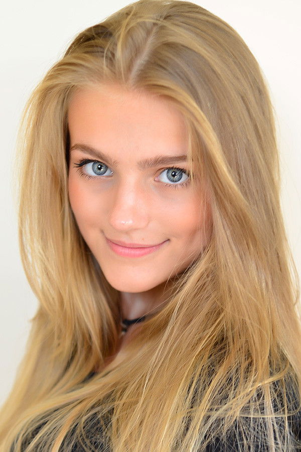 Nadezhda Ivanko backdrop