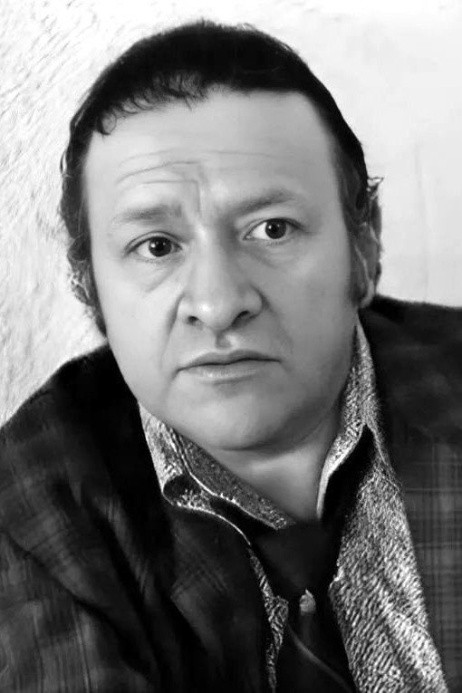 Joaquín García Vargas backdrop