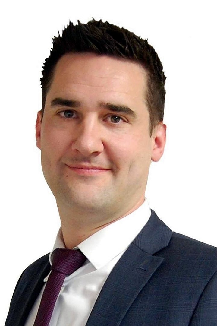 Dan Brothers backdrop