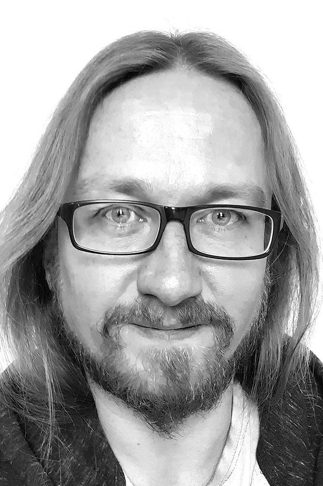 Niels Löffler backdrop