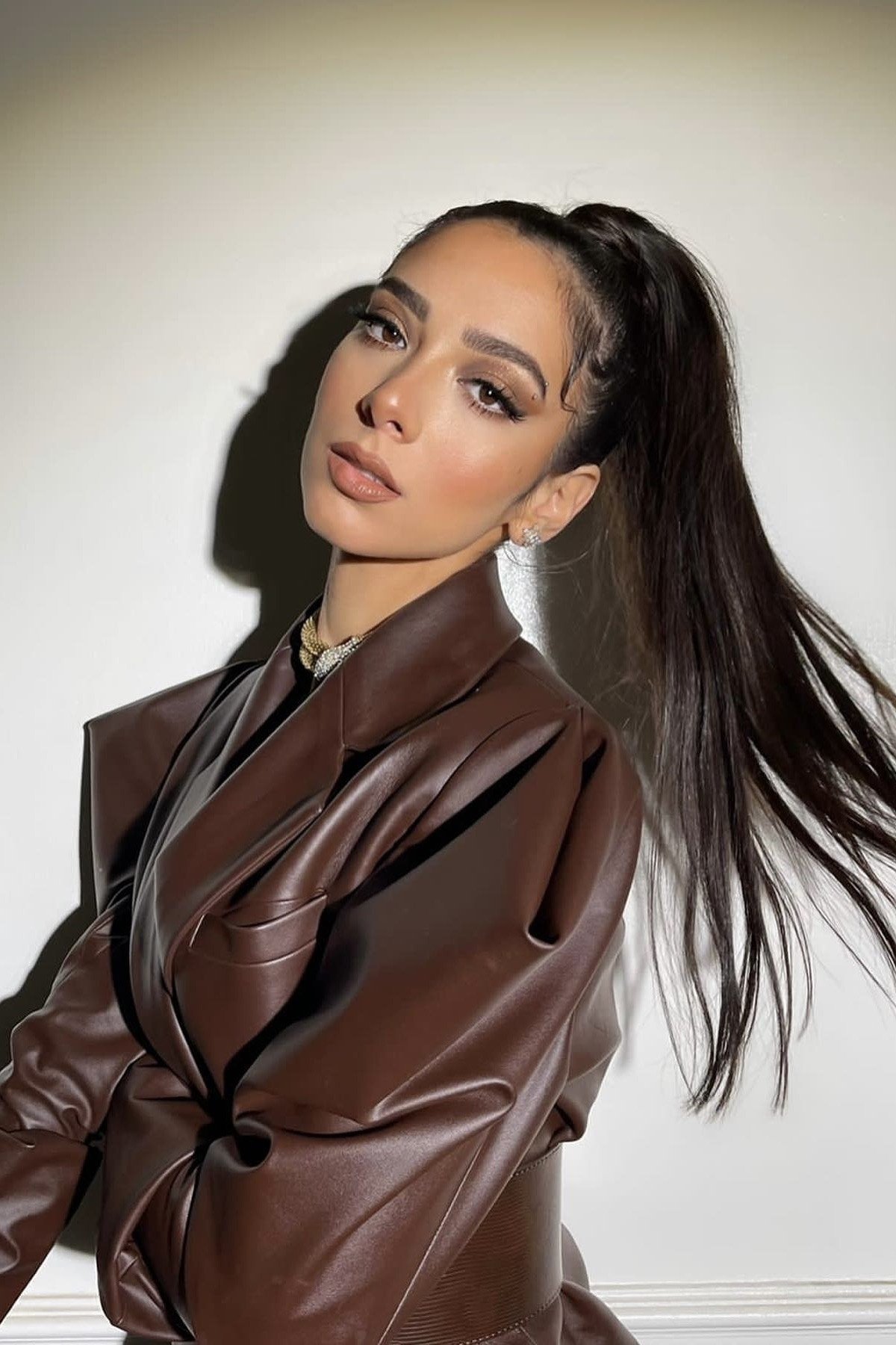 Dalia Shawqi backdrop