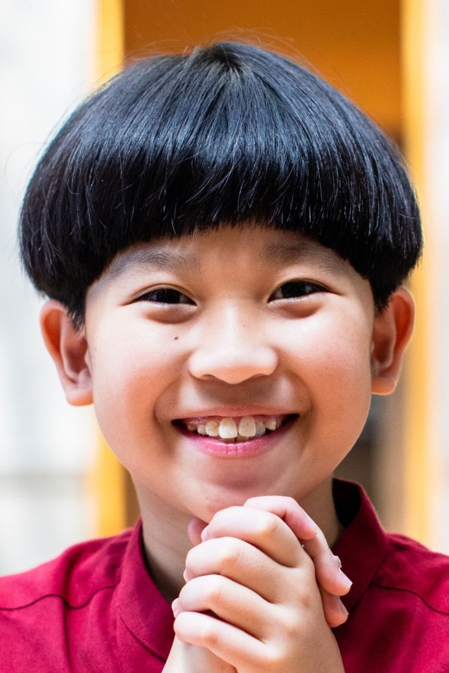 Estovan Reizo Cheah backdrop