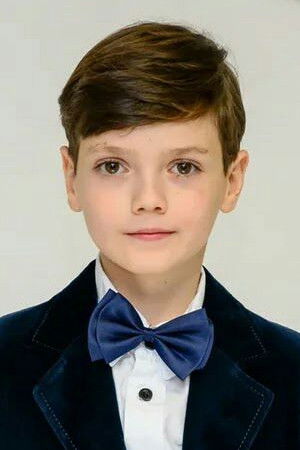 Andrey Davidyuk backdrop