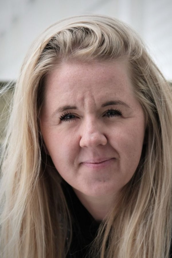 Anne Falkesgaard Hansen backdrop