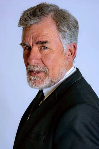 Carlos Magnusson backdrop