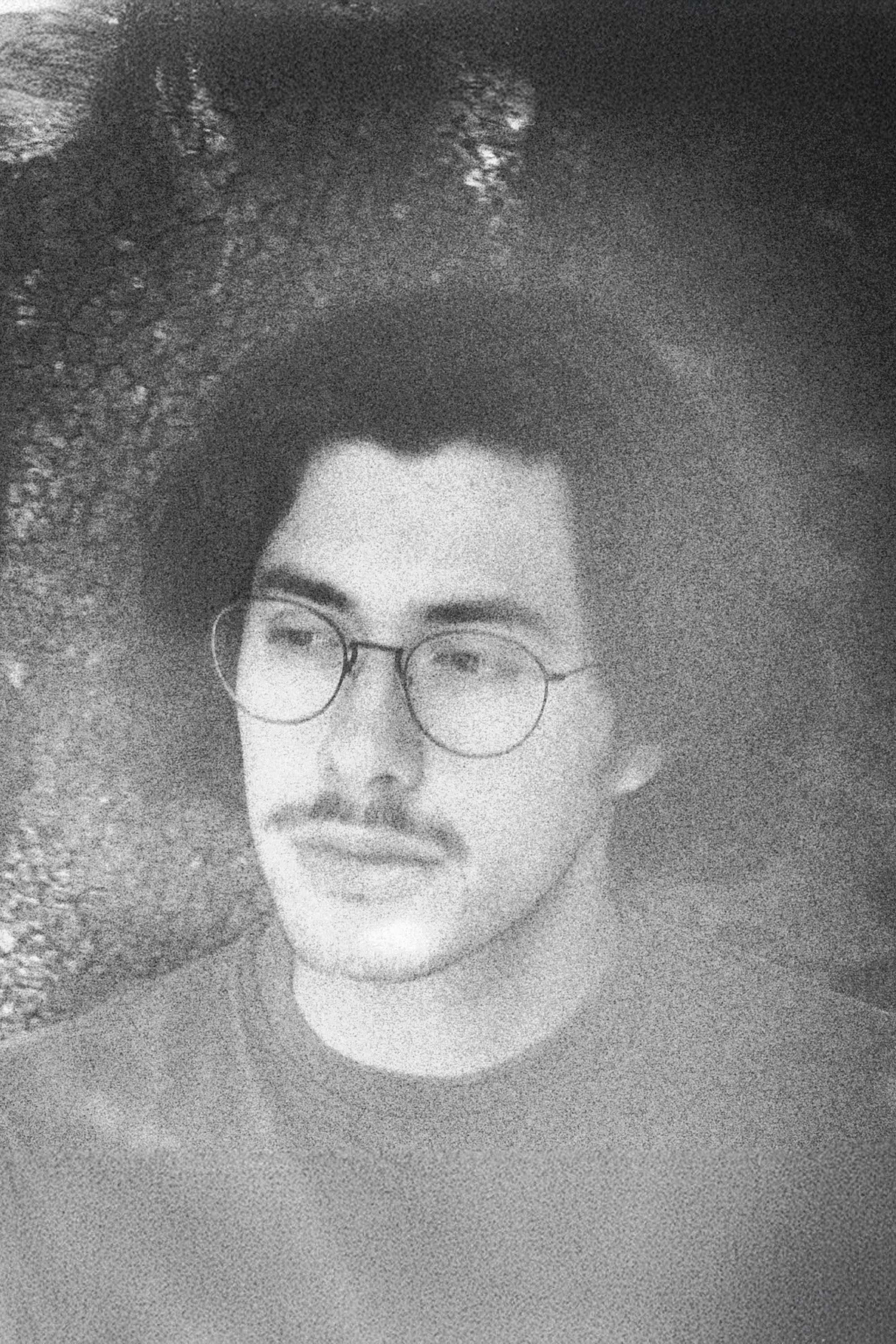 Sebastián Vázquez backdrop