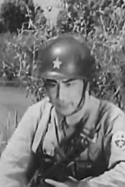 Dongsheng Ren backdrop