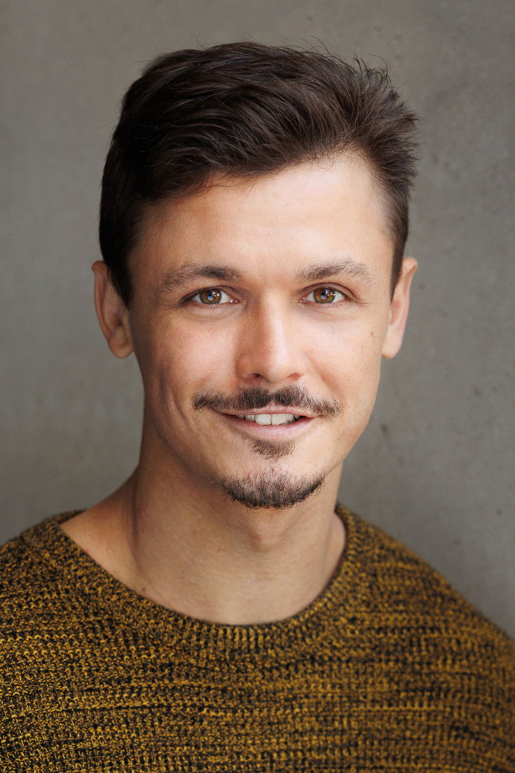 Adam Golledge → Adem Gollidzh backdrop