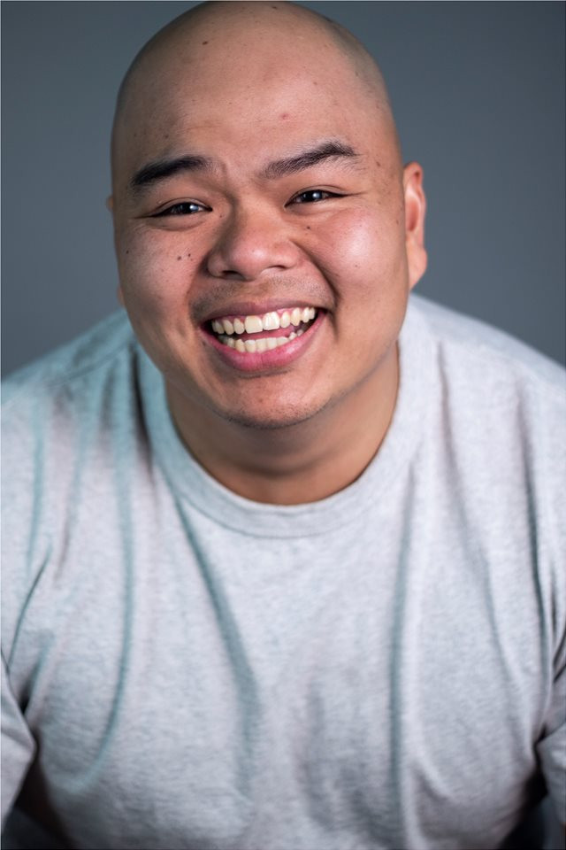 Dennis Vichidvongsa backdrop