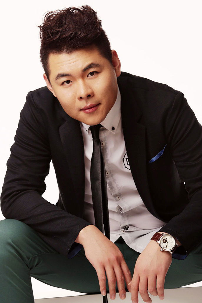 Yang Yuanhan backdrop