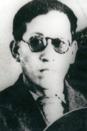 Lee Myeong-u backdrop