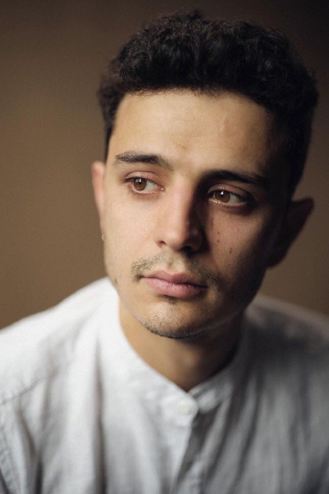 Pedro Leandro backdrop