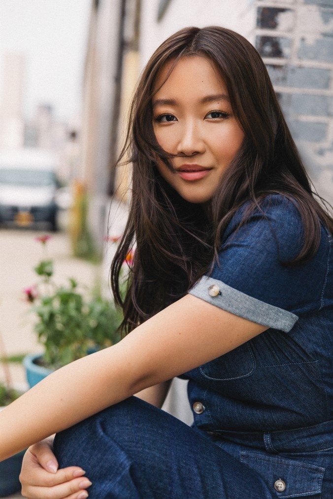 Carolyn Kang backdrop