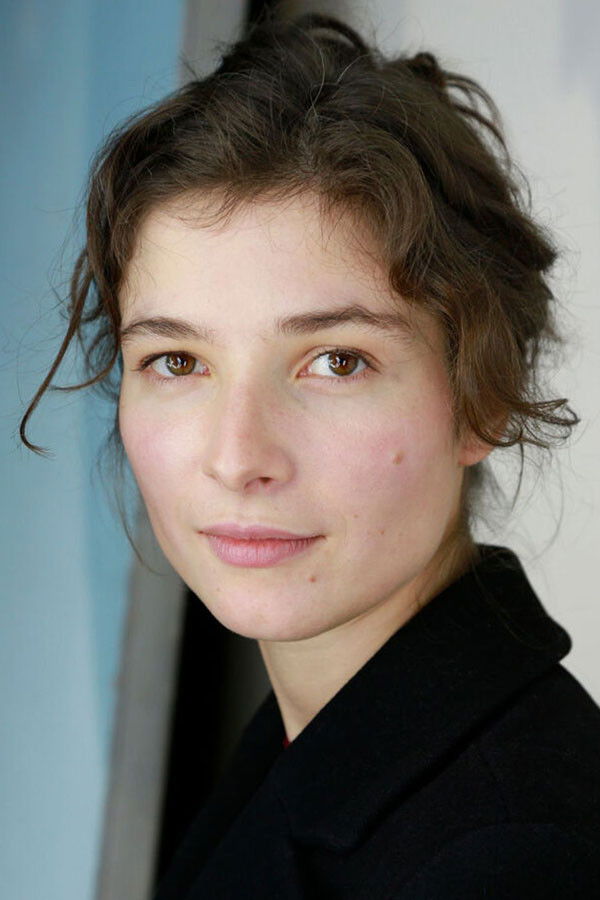 Hannah Schutsch backdrop