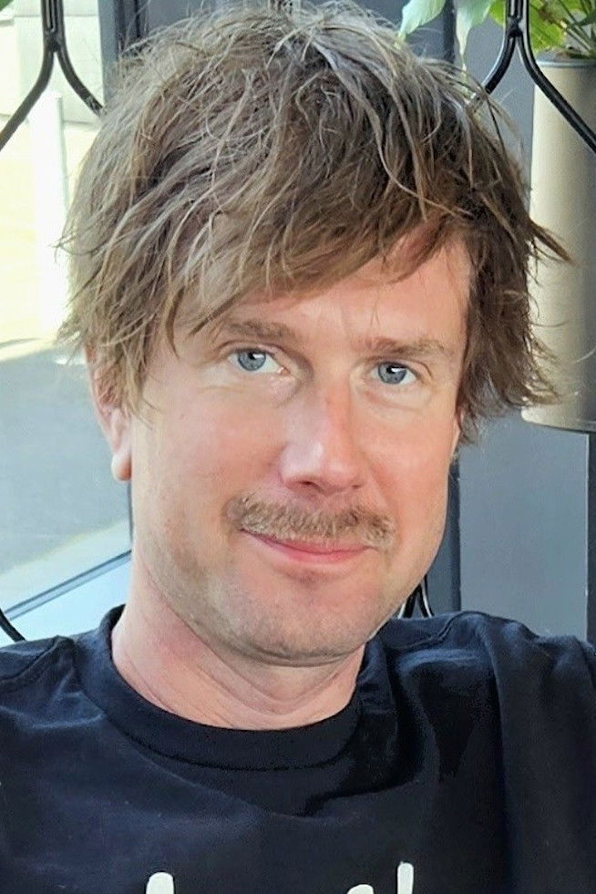 Timo Räisänen backdrop