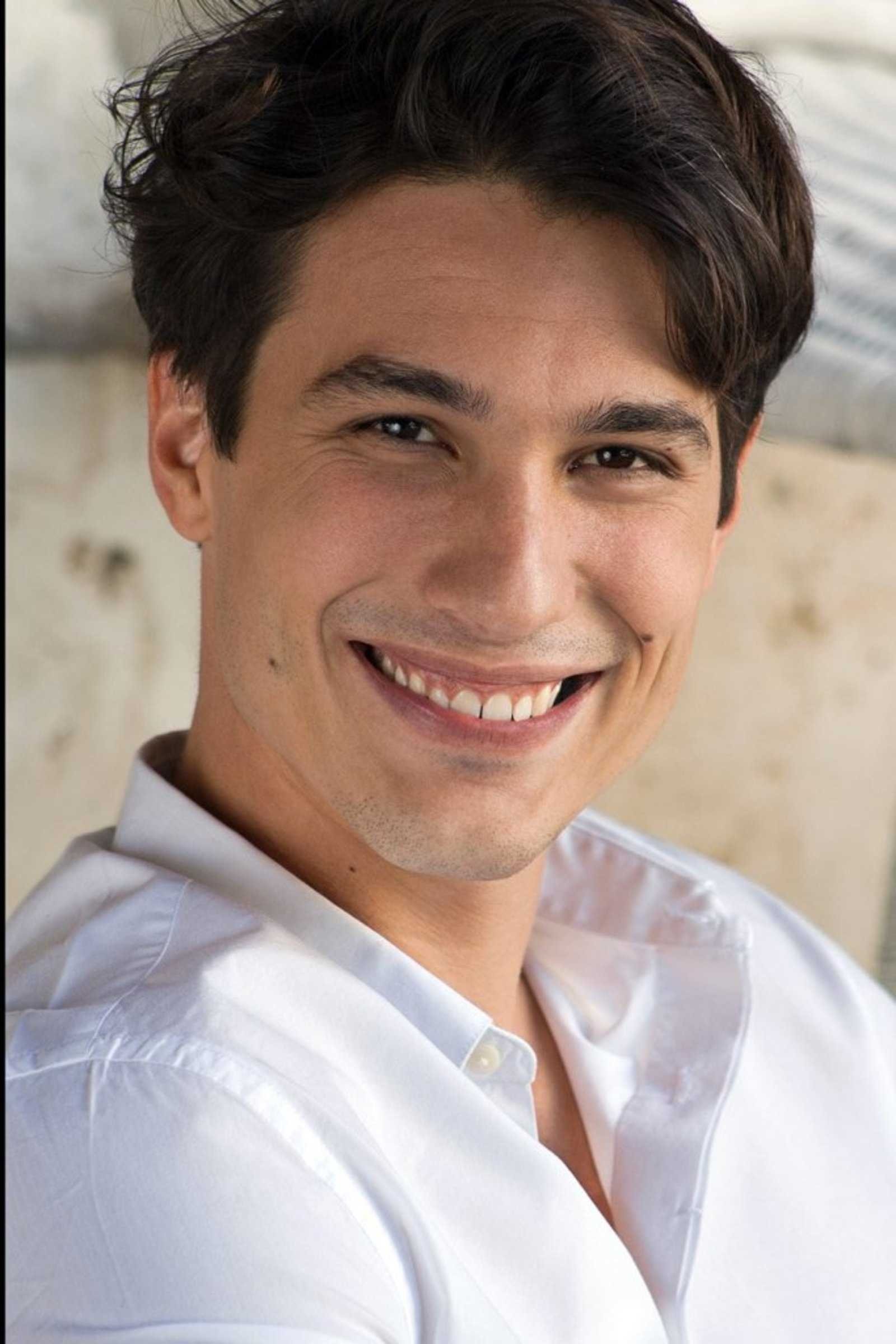 Andrea  Beruatto backdrop