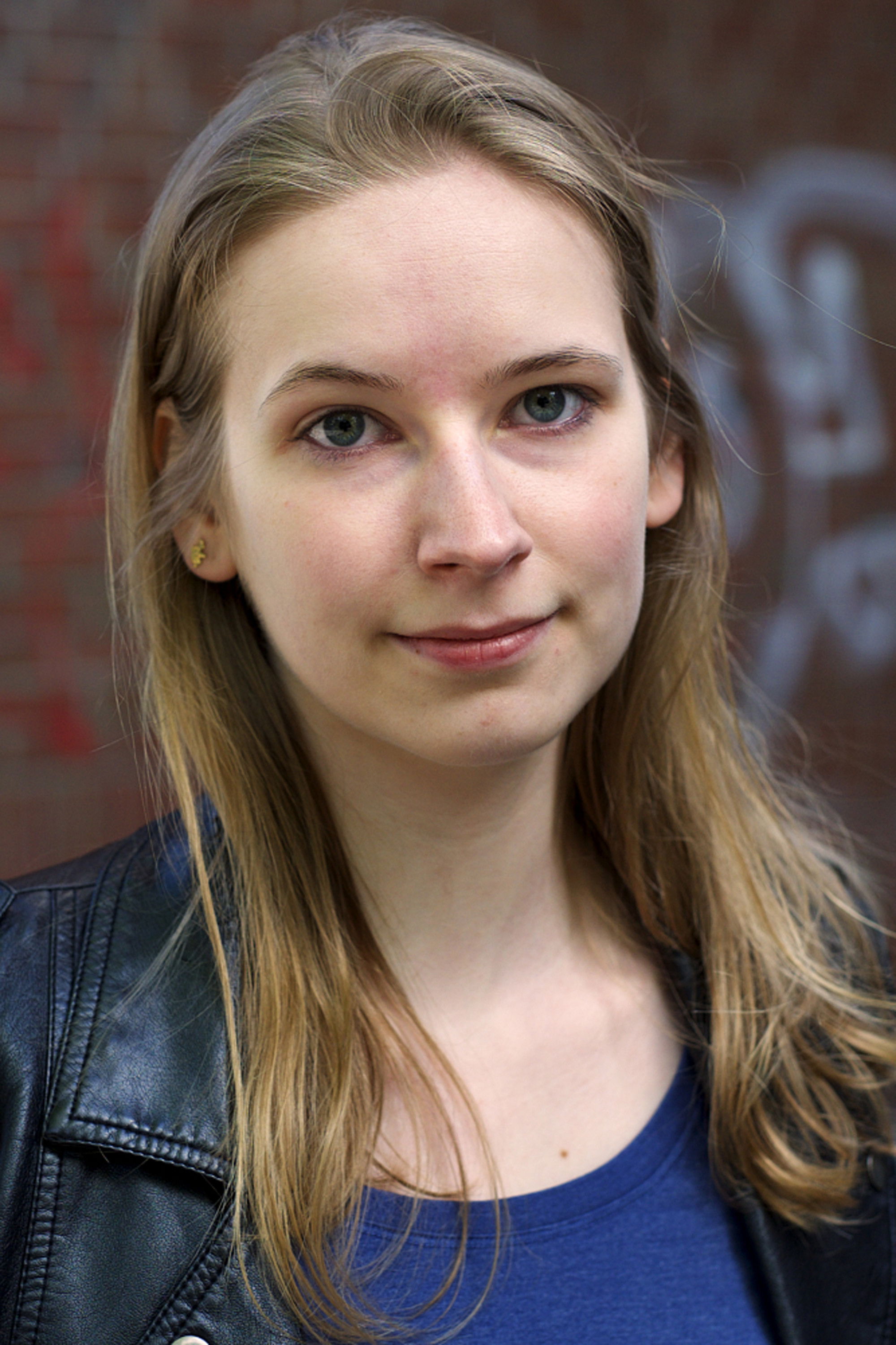 Lina Ludwig backdrop