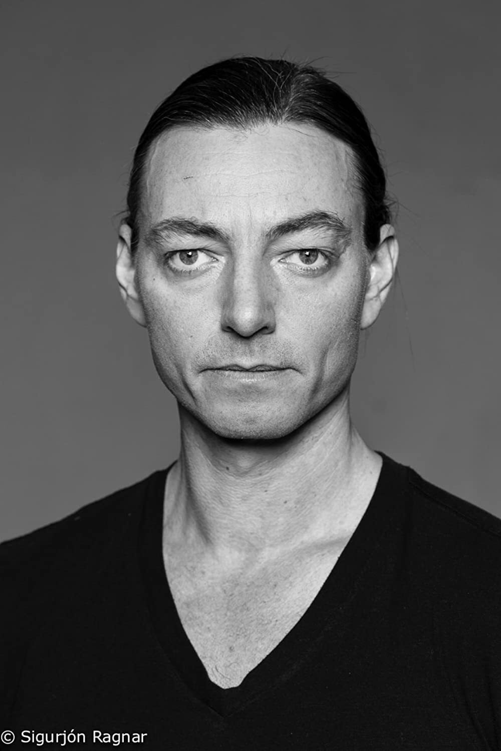 Damon Younger backdrop