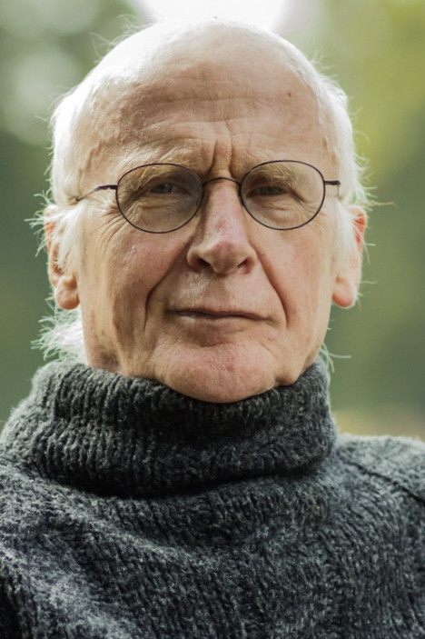 Ralf Harster backdrop