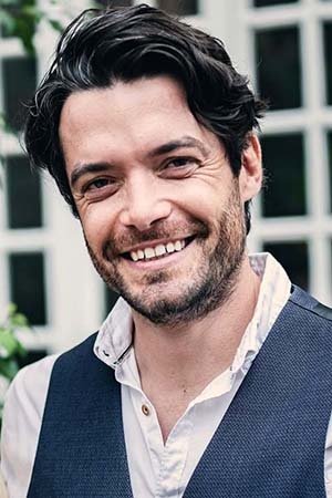 Fabien Caleyre backdrop