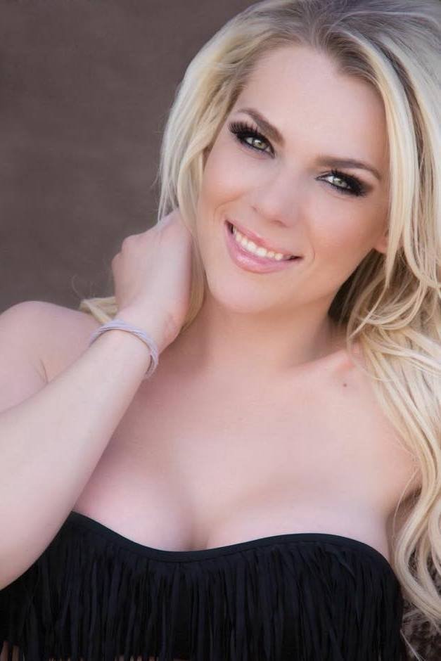 Sarah Wilson backdrop