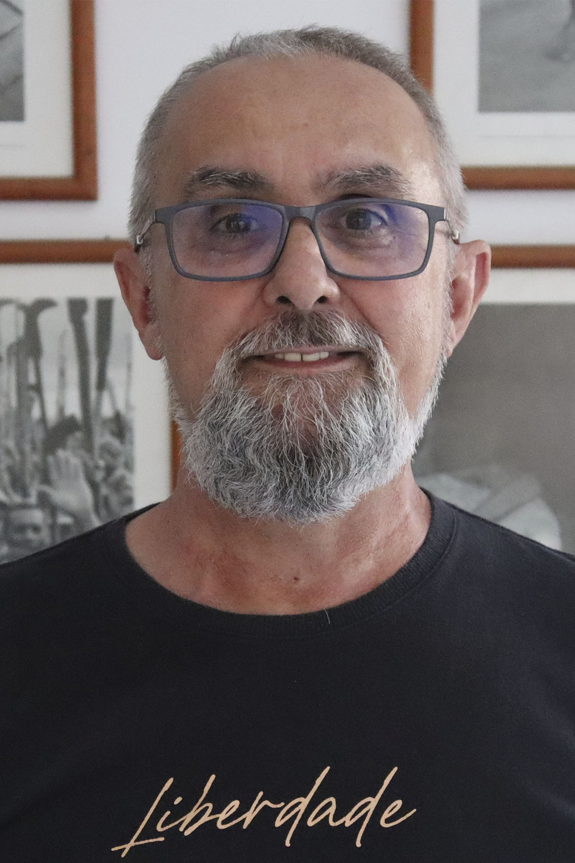 Lourival Andrade backdrop