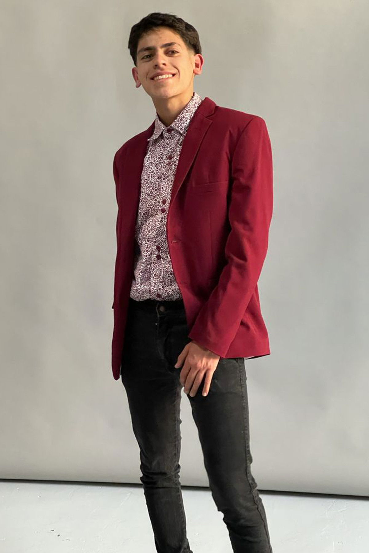 Laureano Cena backdrop