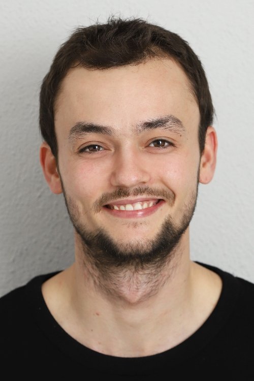 Fahrettin Avcı backdrop