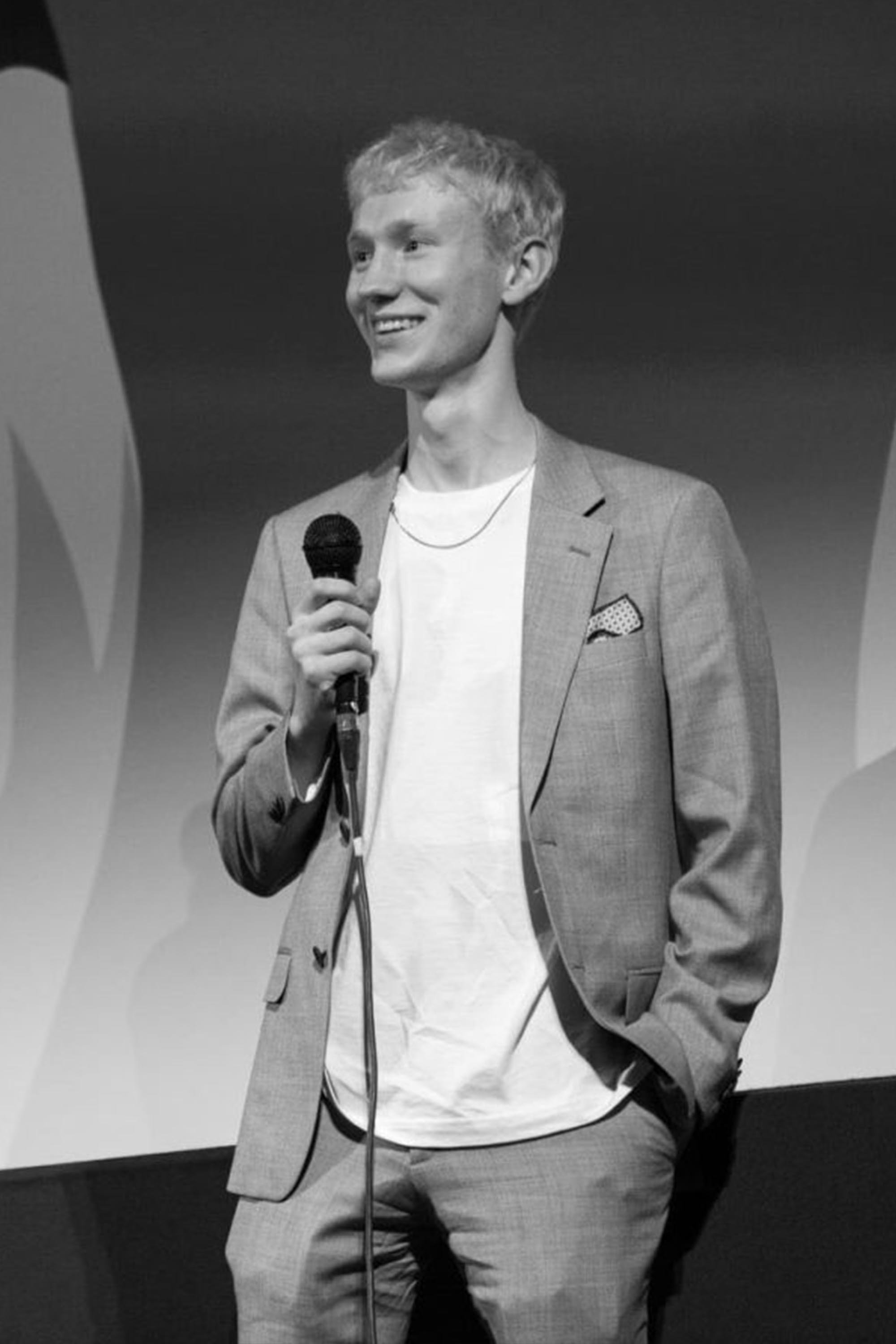 Ásgeir Sigurðsson backdrop