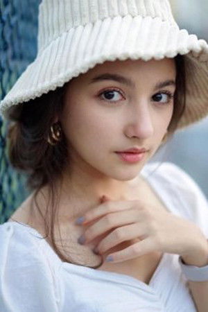 Marisa Kittelberger backdrop