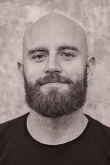 Karlus Santos backdrop