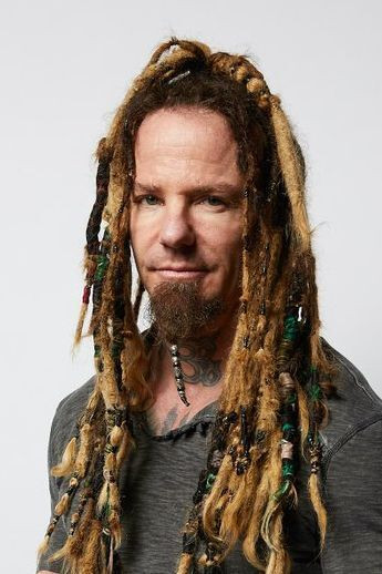 Logan Mader backdrop