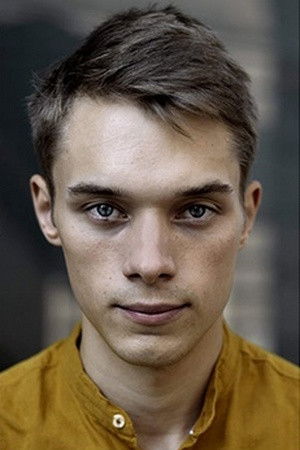 Kamil Baryła backdrop