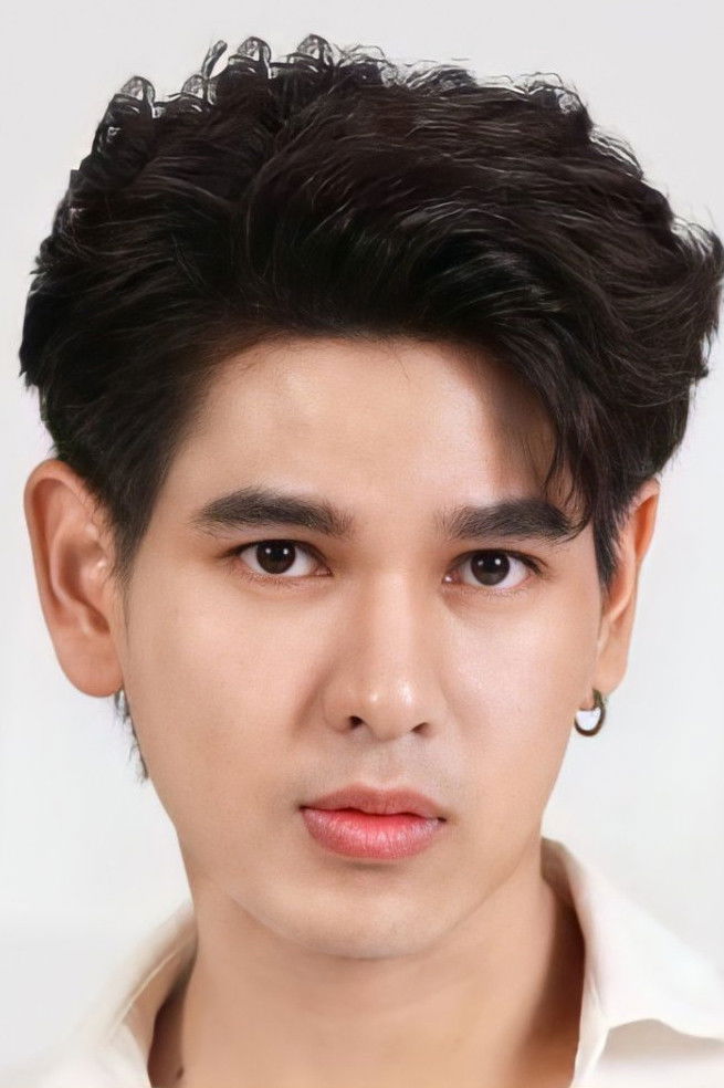 Pakphum Jitpisutsiri backdrop