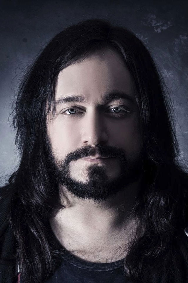 Henning Basse backdrop