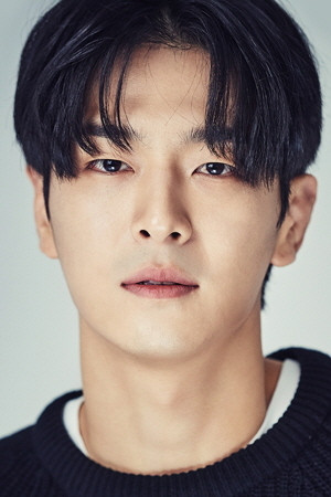 Lee Jong-hwa backdrop