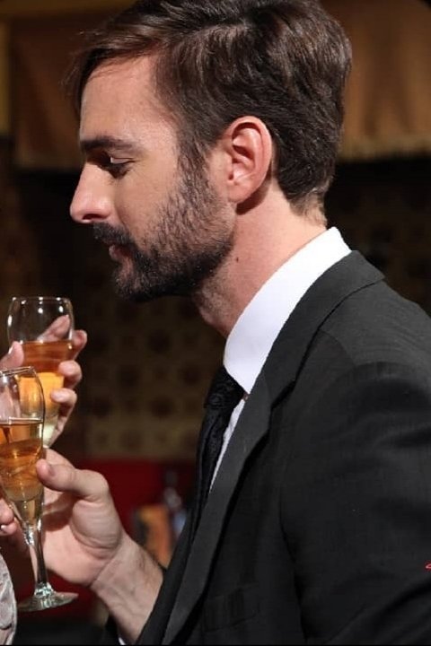 Calique Pérez backdrop