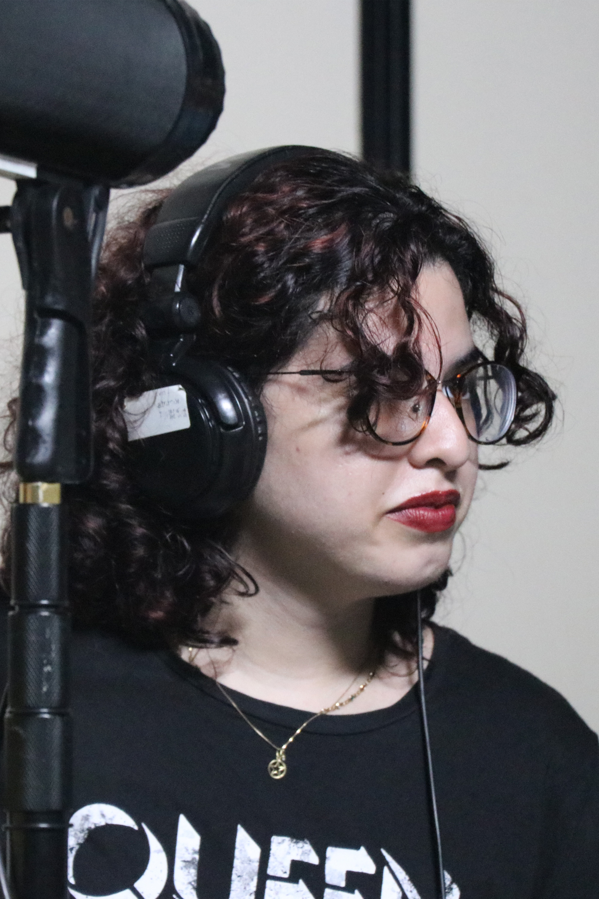 Maria Tamires backdrop