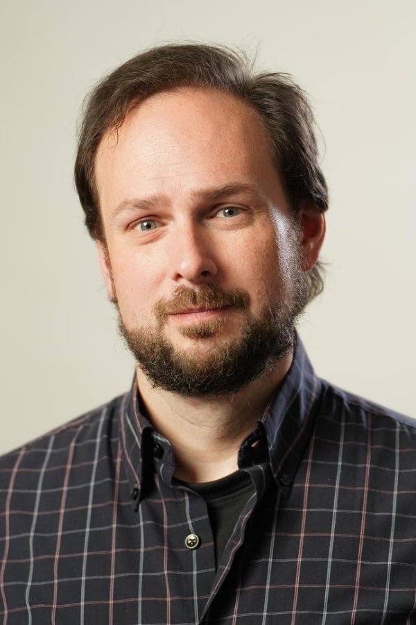 Kolins Abot Uajt backdrop