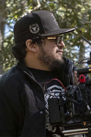 Alonso Valdez backdrop