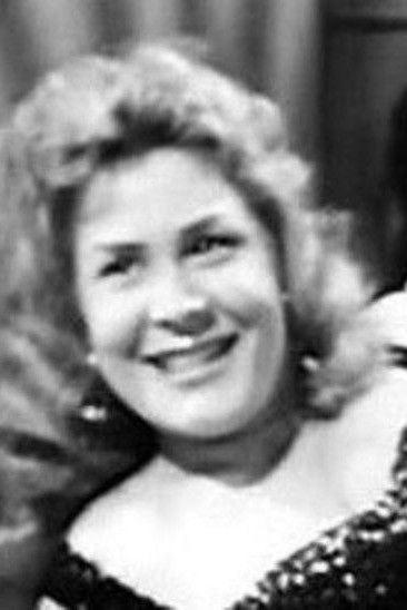 Raoheya Gamal backdrop