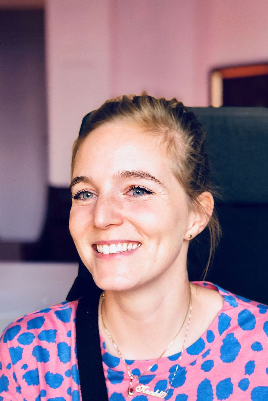 Anja Buwert backdrop